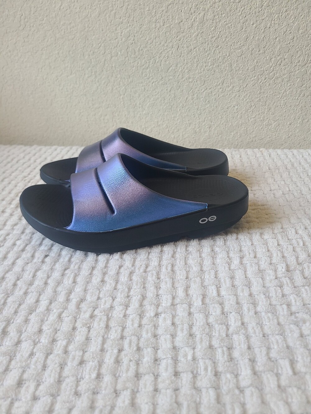 Oofos Slide Sandals Camouflage Men Size 6 Women Size 8